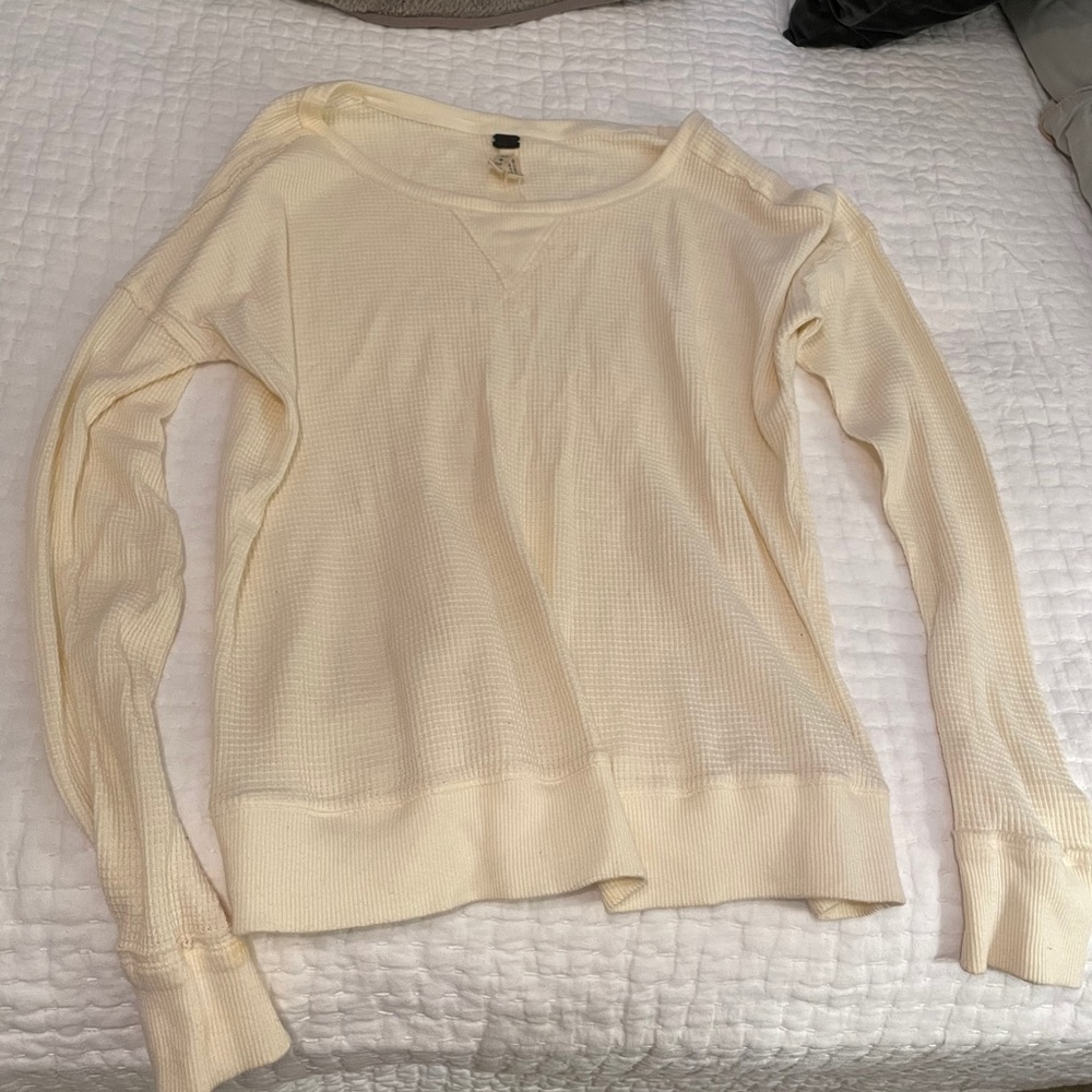 FREE PEOPLE CREAM THERMAL! SZ medium!